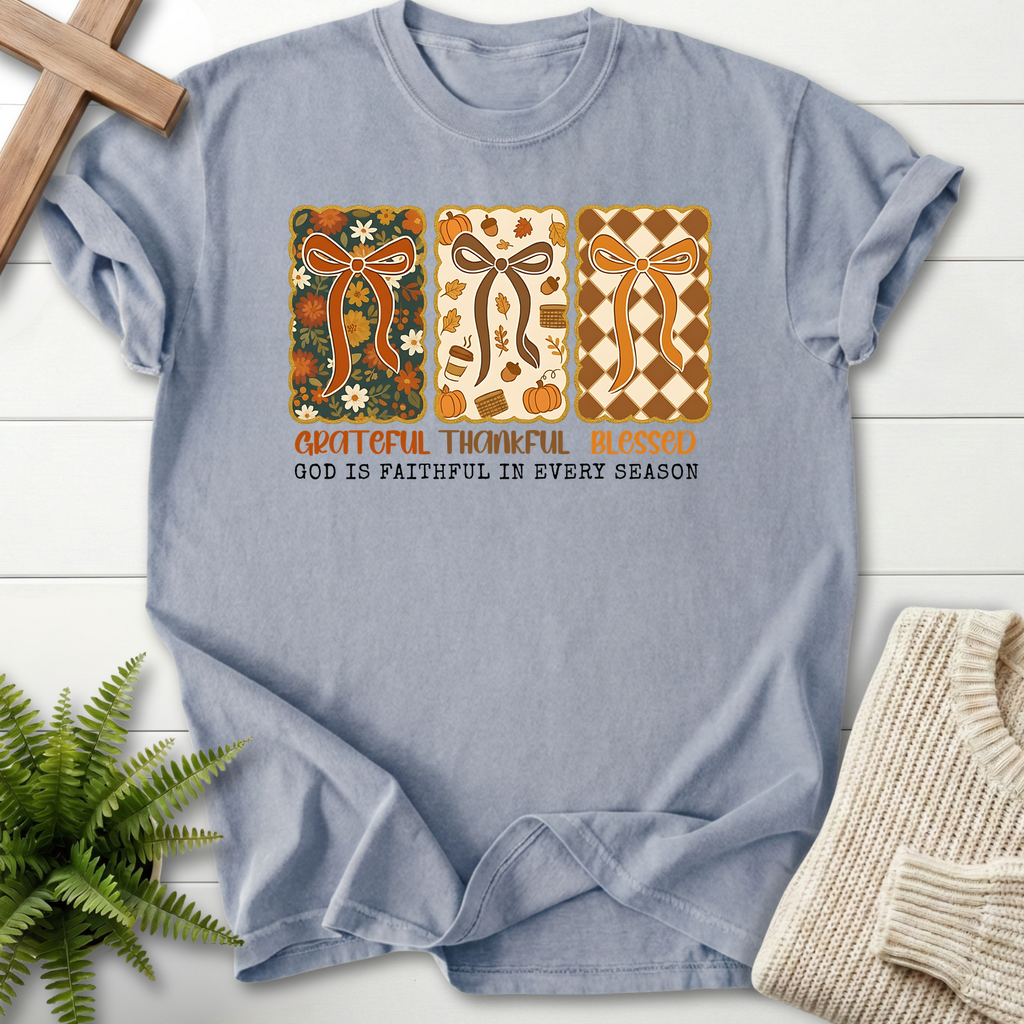 Granite Bible verse tee with floral and checker bow motifs and 'Grateful Thankful Blessed'.